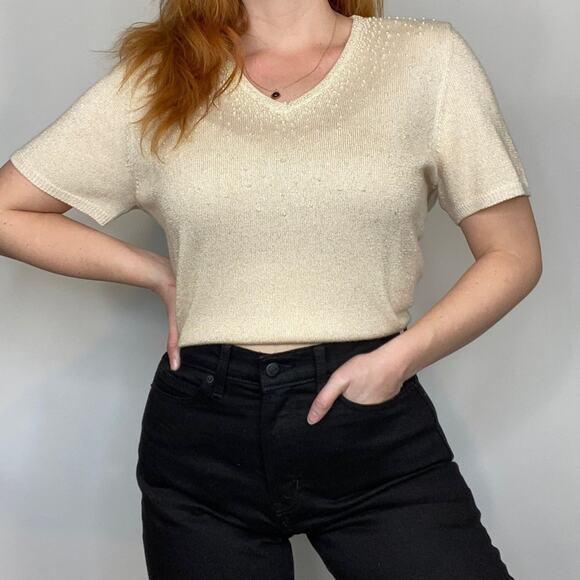 Vintage 80s Drapers & Damon’s XL Neutral Tan Sweater Tee Shirt w/ Pearl Accents - Picture 2 of 13